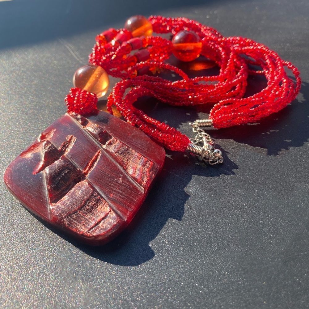 Vintage Red Glass Pendant Necklace - Picture 7 of 8